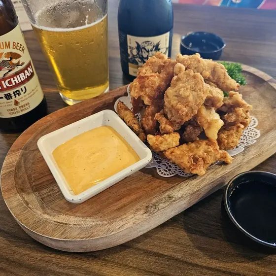 Chicken karaage with dipping sauce